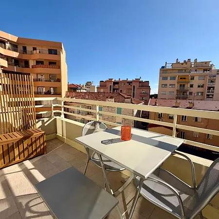 Terrasse Bord De - Garage - *